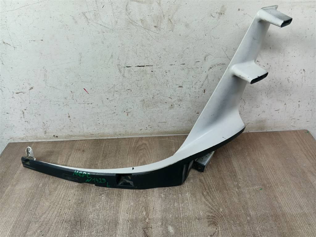 MERCEDES Actros для накладка фары