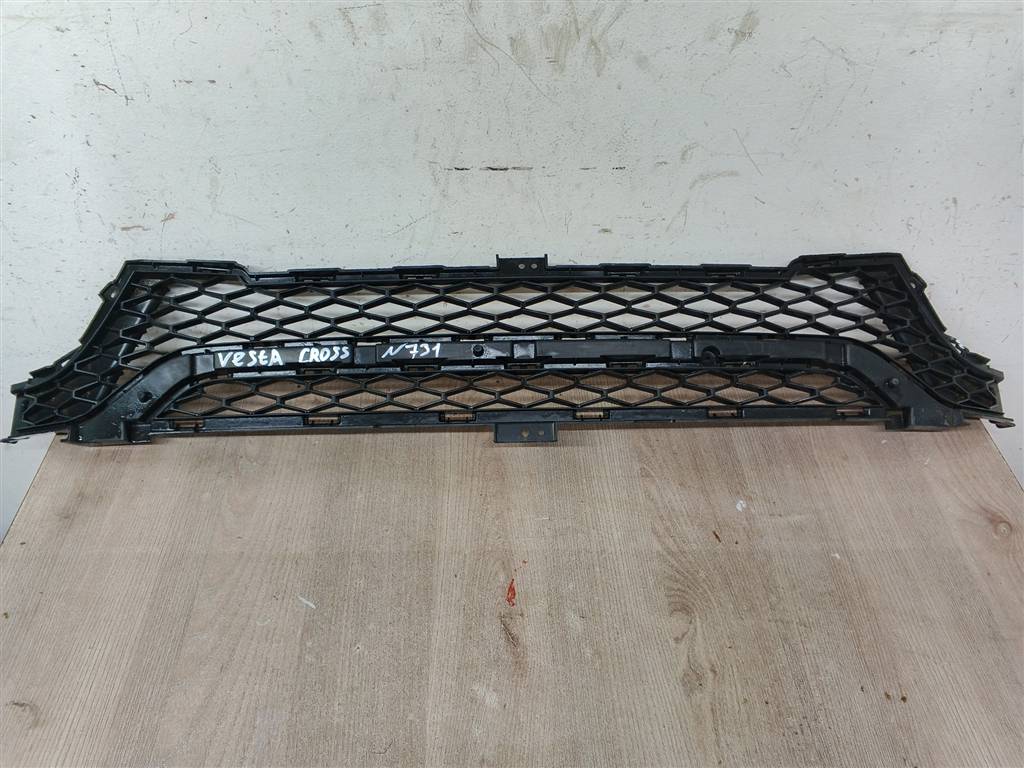 LADA VESTA для Решетка в бампер