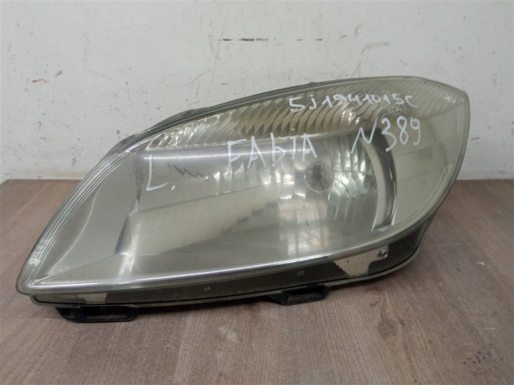 SKODA FABIA 2 2007-2014 для Фара левая