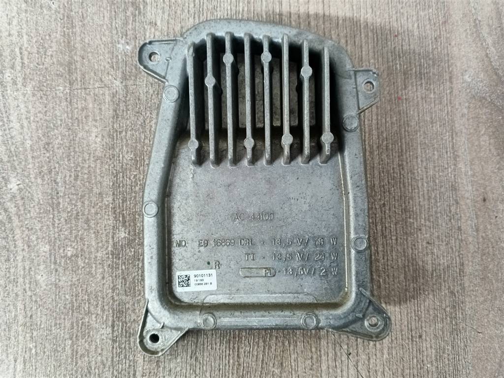 MINI Cooper F55 17- рест для Блок