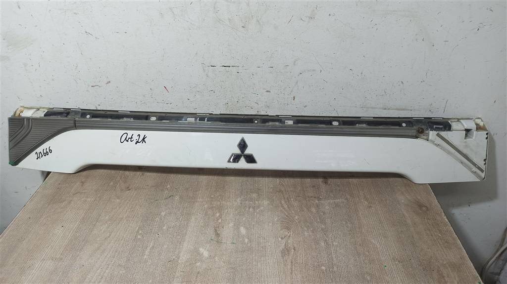MITSUBISHI Outlander 3 12-24г для Накладка двери багажника