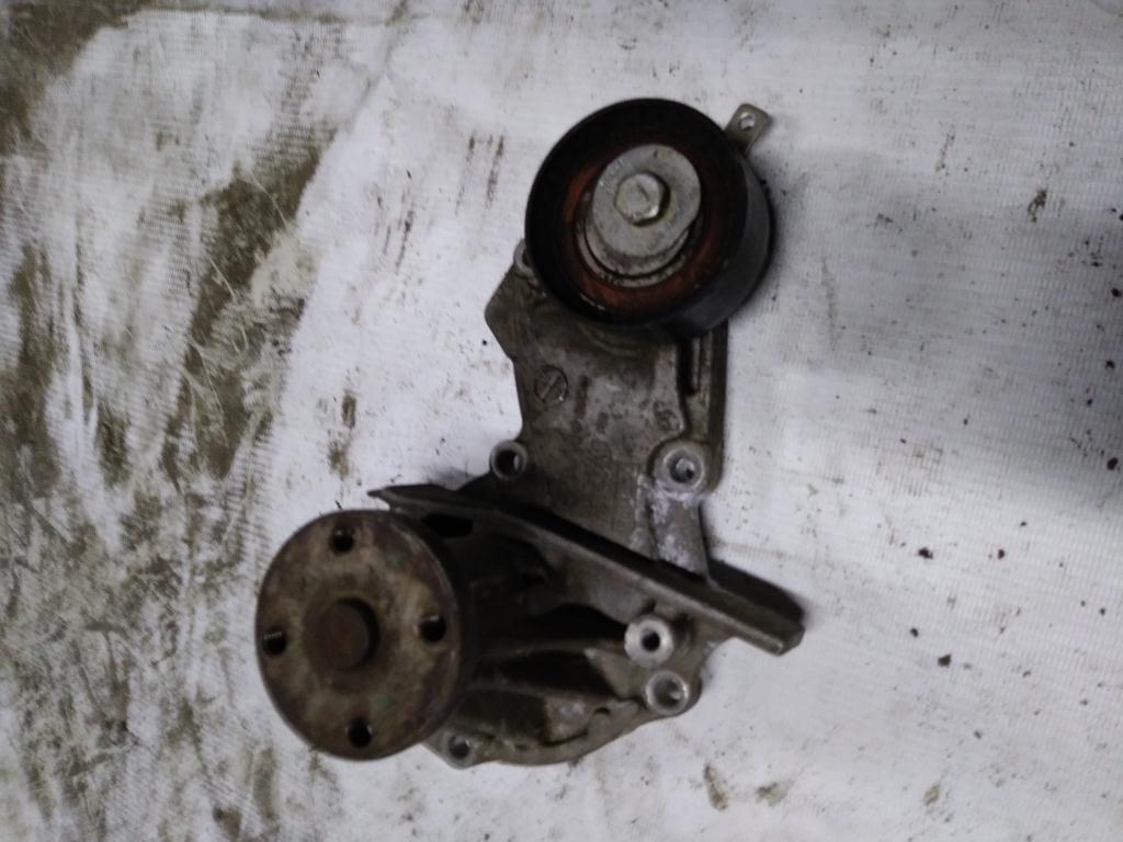 FORD C-MAX 03-10 для Помпа