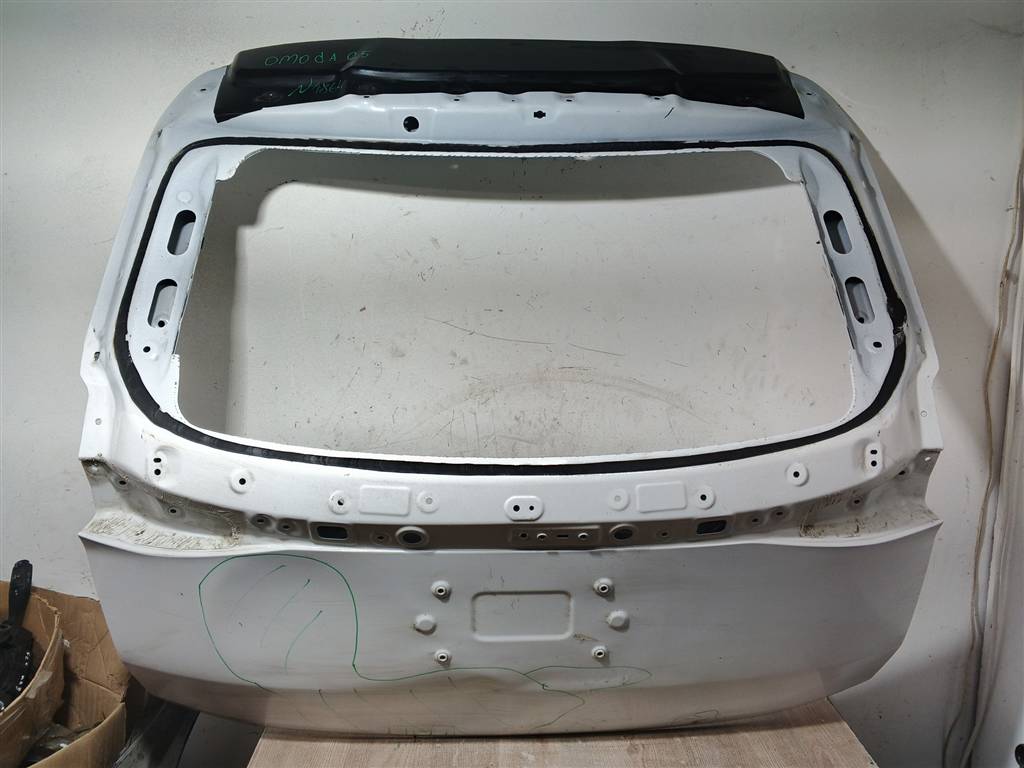 CHERY omoda c5 для дверь багажника