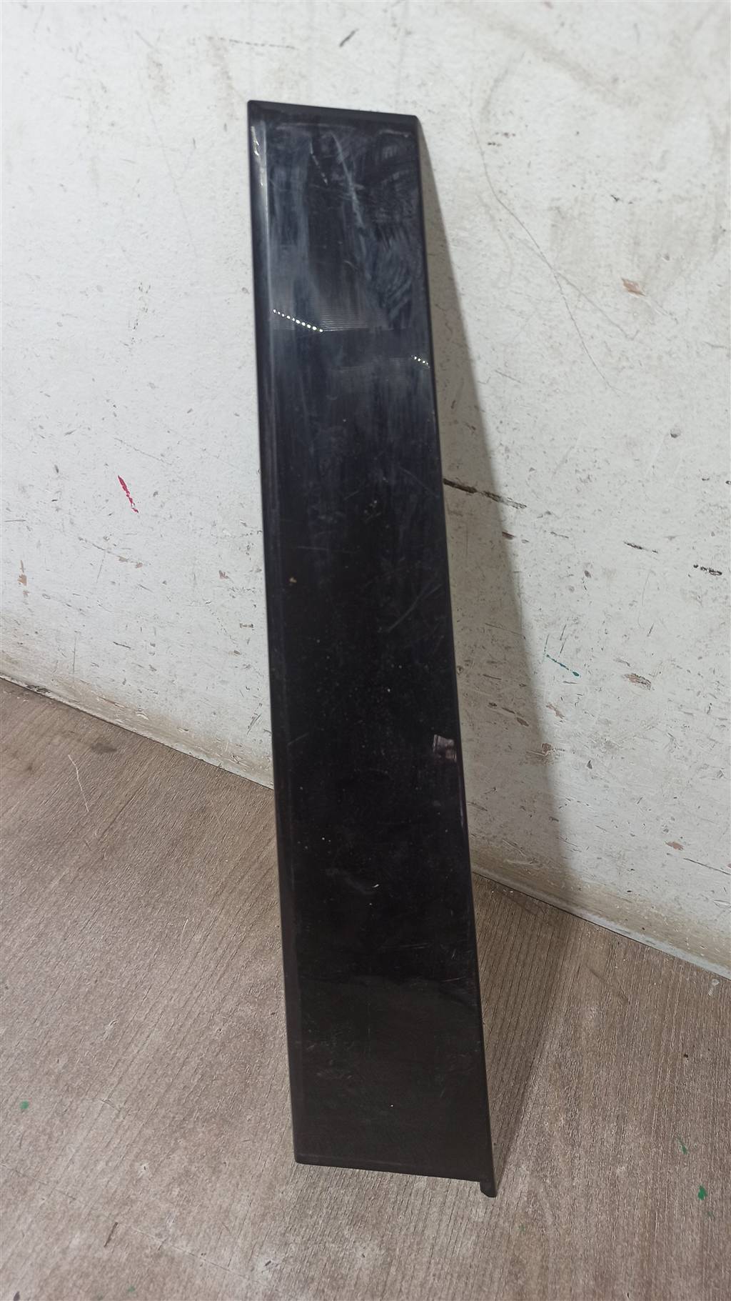 HYUNDAI SANTA FE 4 18- для Накладка двери задней правой