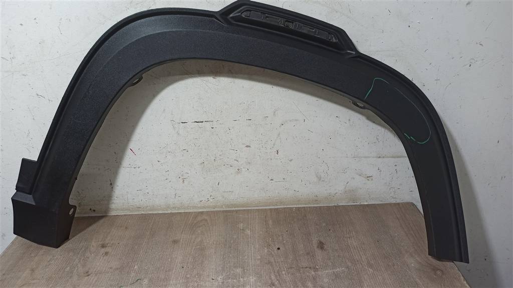 Changan CS35 PLUS для Накладка переднего крыла правого