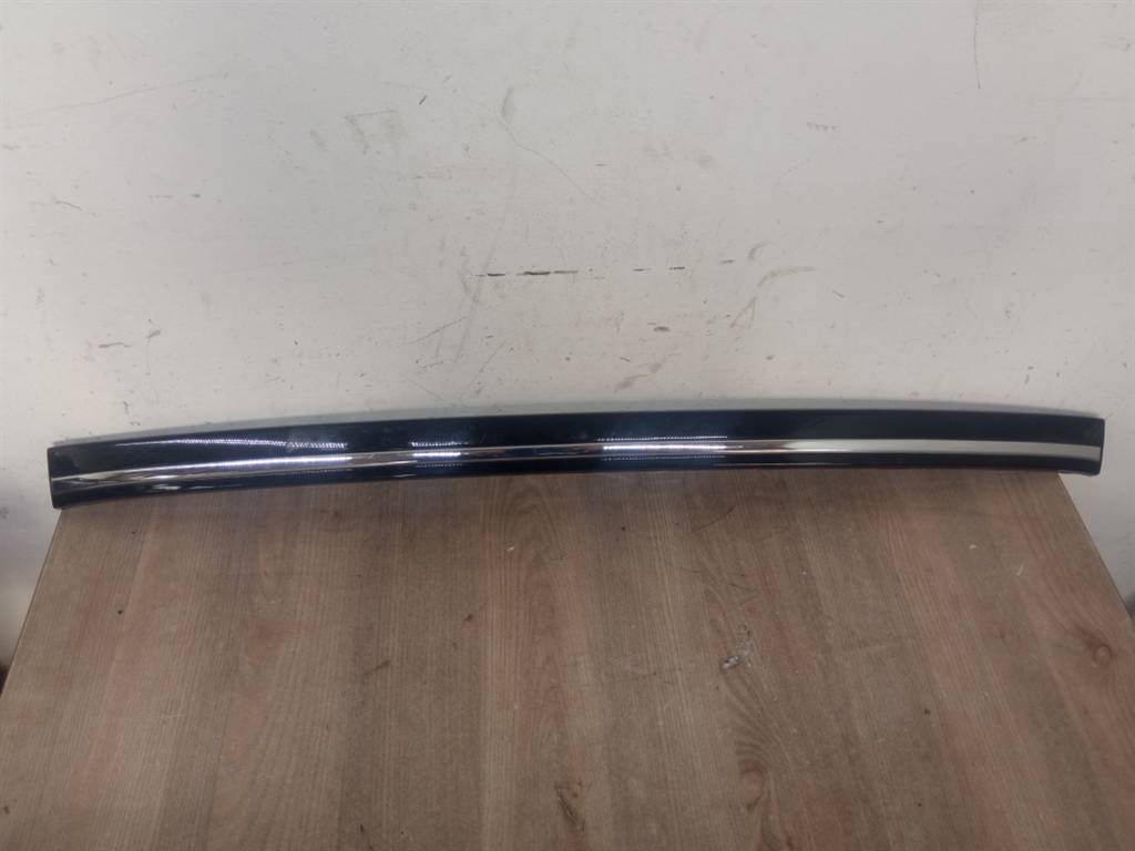 Москвич 3 для Молдинг решетки радиатора