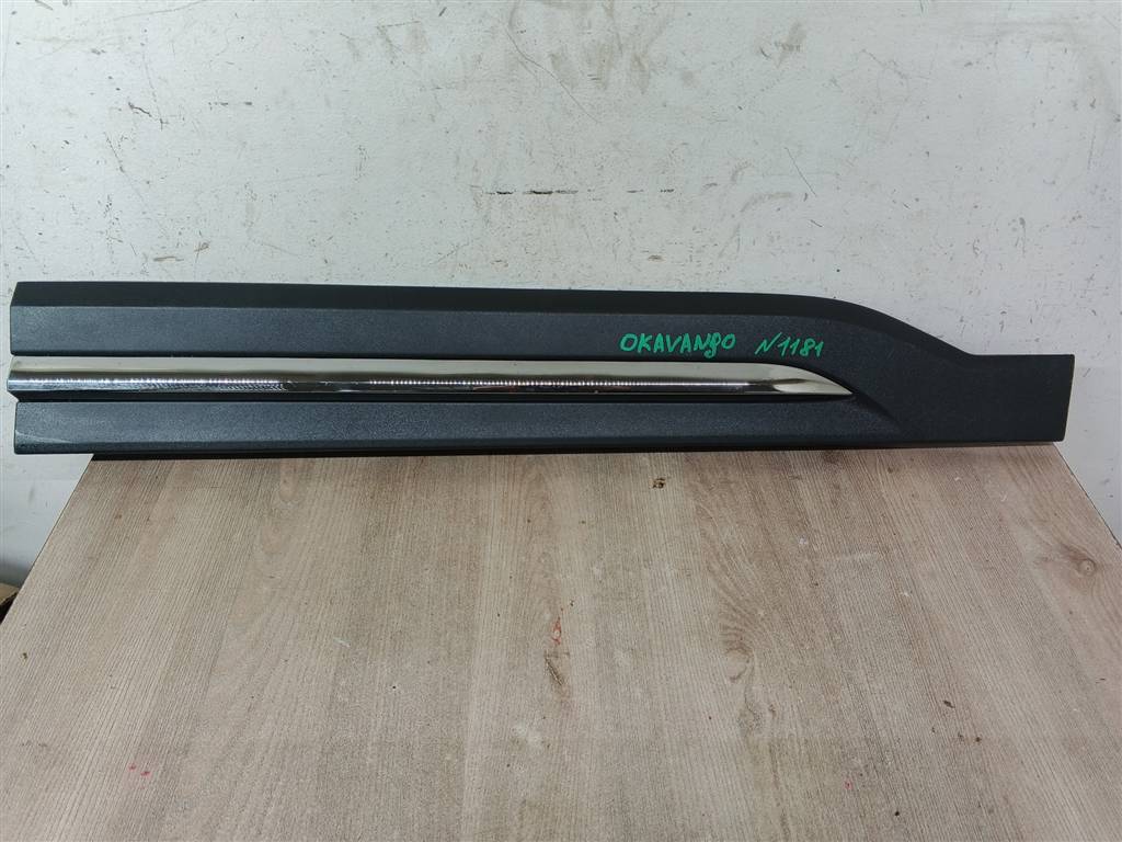 GEELY Okavango для молдинг двери