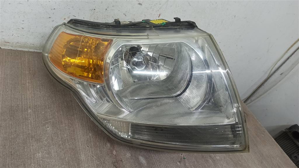 УАЗ Профи для Фара правая