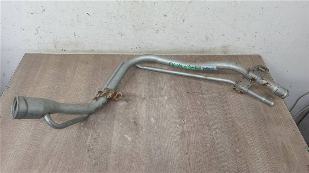 FORD FIESTA 2001-2008 для Горловина топливного бака