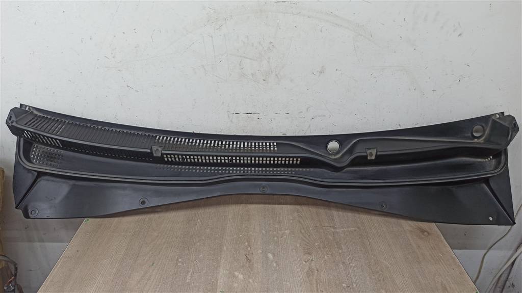 Москвич 3 для Жабо / решетка стеклоочистителя