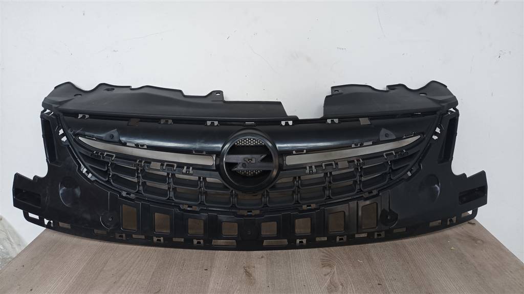 OPEL Corsa D 06-15 для решетка радиатора OPEL Corsa D 06-15 для решетка радиатора