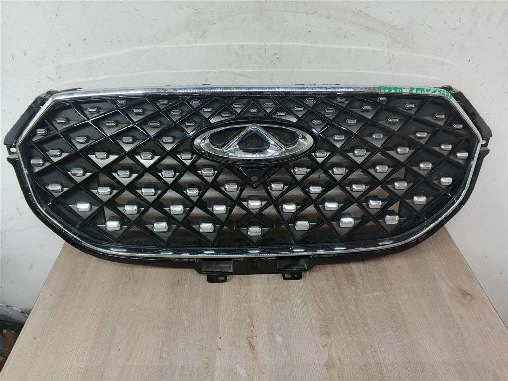 CHERY Tiggo  8 для решетка радиатора