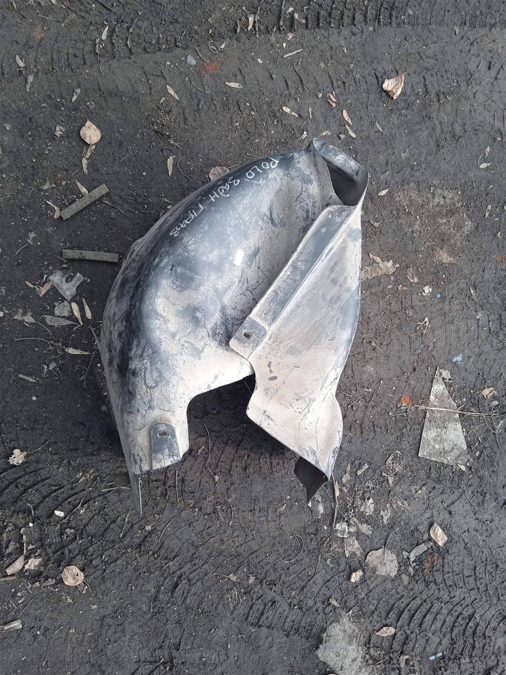 FORD Fusion 02-12 для Локер задний правый