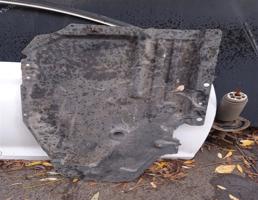 Защита антигравийная (пластик днища) для BMW X5 Е70 (07-13)  запчасти бу