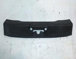 Обшивка задней панели для FORD FIESTA 08-18г  запчасти бу