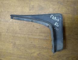 Брызговик для SKODA FABIA 99-07  запчасти бу