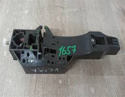 Кронштейн ручки двери наружней правый для LADA VESTA NG 22-  запчасти бу