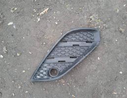 Решетка в бампер для LADA VESTA  запчасти бу