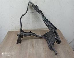 Кронштейн фары R для MERCEDES E W212 09-16  запчасти бу