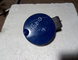 Лючок бензобака для SKODA FABIA 99-07  запчасти бу