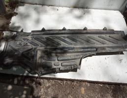 Защита антигравийная (пластик днища) для MERCEDES GLC (x253) 15-  запчасти бу