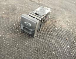 Кнопка открывания багажника для iran Khodro Samand  запчасти бу