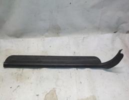 Накладка на порог (наружная) для MITSUBISHI Carisma 98-03  запчасти бу