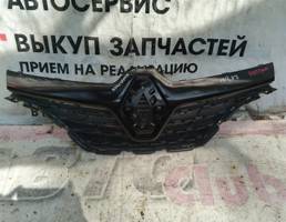 решетка радиатора для RENAULT KAPTUR 16-  запчасти бу