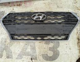 решетка радиатора для HYUNDAI Solaris 2  с 2017г  запчасти бу