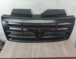 решетка радиатора для УАЗ PATRIOT  запчасти бу