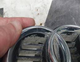 эмблема решетки радиатора для AUDI A4 15-20  запчасти бу