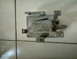 Кронштейн двигателя для FIAT Albea 02-12  запчасти бу