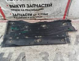 Защита антигравийная (пластик днища) для SKODA OCTAVIA A7 13-20г  запчасти бу