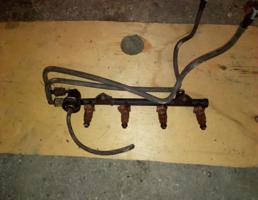 Рейка топливная (рампа) для FORD FOCUS 1 (1998-2005)  запчасти бу