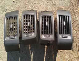 Дефлектор воздушный (в торпедо) для CITROEN Jumper Ducato Boxer 06-14г  запчасти бу