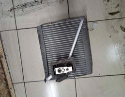 Испаритель кондиционера для CITROEN C-Crosser  запчасти бу