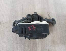 Моторчик привода заслонок для BMW X7 G07  запчасти бу