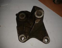 Кронштейн КПП для FORD FOCUS 2 (2005-2011)  запчасти бу