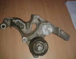 Кронштейн двигателя для CHERY Tiggo 05-15  запчасти бу