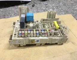 Блок предохранителей для TOYOTA AVENSIS 2003-2008  запчасти бу