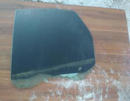 Стекло боковое заднее R для FORD FOCUS 2 (2005-2011)  запчасти бу
