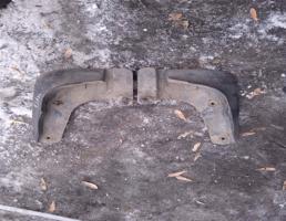 Брызговик для HYUNDAI ELANTRA 00-06  запчасти бу