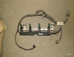 Рейка топливная (рампа) для FORD FIESTA 2001-2008  запчасти бу