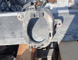 Кронштейн R для TOYOTA LAND CRUISER 200 07-20  запчасти бу