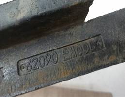 Наполнитель переднего бампера для NISSAN Tiida 2004-2013  запчасти бу