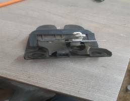 Замок багажника для AUDI A6 ALLROAD  запчасти бу