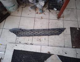 Решетка в бампер для HYUNDAI Tucson 3 15-21г  запчасти бу