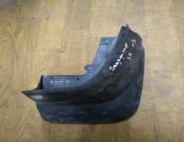 Брызговик для MITSUBISHI PAJERO 4 07-15  запчасти бу