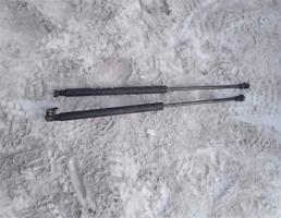 Аммортизатор двери задка L для SKODA RAPID  запчасти бу