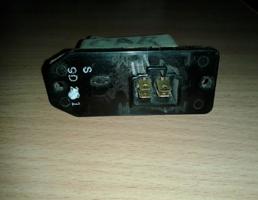 Резистор отопителя для MITSUBISHI Carisma 98-03  запчасти бу